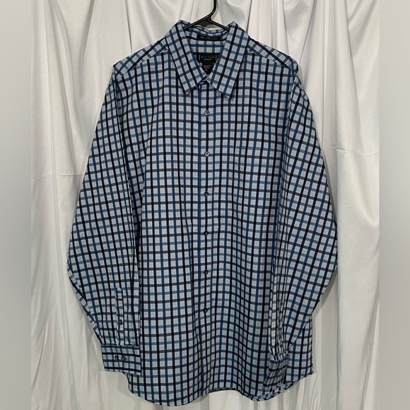 W.H Belk long sleeve button down XL - Picture 2 of 5